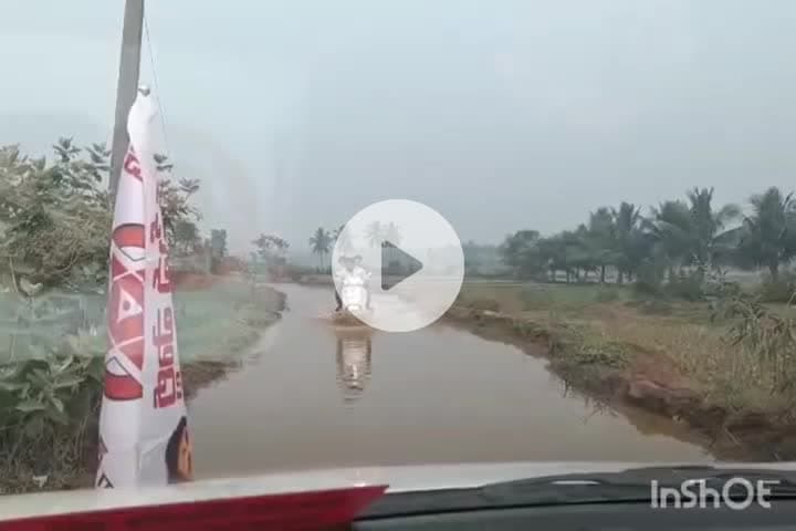 చీపురుపల్లి: చీపురుపల్లి మండలం శివరాం గ్రామంలో నరకప్రాయంగా మారిన రహదారి: అధికారుల నిర్లక్ష్యంపై విసినిగిరి శ్రీనివాసరావు ధ్వజం"