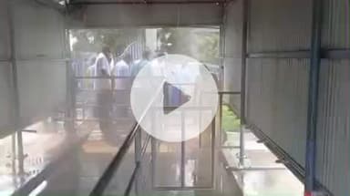 மோகனூர்: பரளியில் உள்ள தனியார் கோழிப்பண்ணையில் மாவட்ட ஆட்சித்தலைவர் துர்காமூர்த்தி ஆய்வு செய்தார்