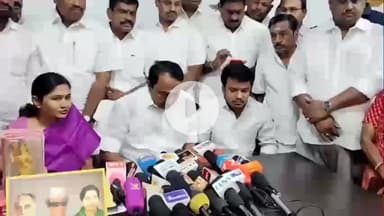 கோபிசெட்டிபாளையம்: கரட்டூர் பகுதியில் தவெக அலுவலகத்தில் பல்வேறு நிகழ்ச்சிகளில் கலந்துபட்ட பின்னர் பத்திரிகையாளர்களை சந்தித்தார் செங்கோட்டையன்