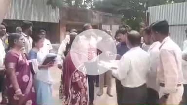 விருத்தாசலம்: விருத்தாசலம் பகுதியில் வளர்ச்சிப் பணிகளை கண்காணிப்பாளுடன் பார்வையிட்டார்