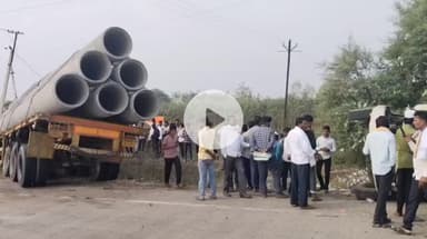 अंजनगाव सुर्जी: अंजनगाव-अकोट महामार्गावर भीषण अपघात; ट्रेलर-टाटा ४०७ मध्ये भीषण धडक;दोघे गंभीर जखमी