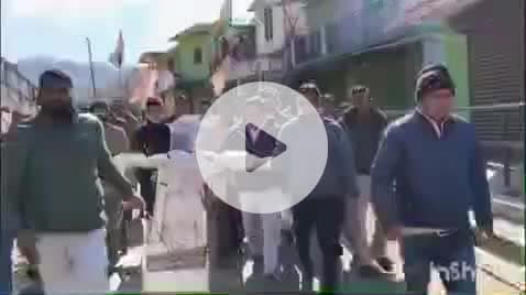 सोमेश्वर: दौलाघट में कांग्रेस कार्यकर्ताओं ने किया प्रदर्शन, कैबिनेट मंत्री रेखा आर्या के पति गिरधारी लाल साहू का फूंका पुतला