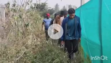 ಗುಡಿಬಂಡೆ: ಅಪ್ಪಿರೆಡ್ಡಿಹಳ್ಳಿ ಗ್ರಾಮದ ದಲಿತರಿಗೆ ಸ್ಮಶಾನಕ್ಕೆ ಸೂಕ್ತ ರಸ್ತೆ ಇಲ್ಲದೆ ಮೃತ ದೇಹವನ್ನು ರಸ್ತೆಯಲ್ಲಿಟ್ಟು ಪ್ರತಿಭಟನೆ