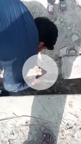 ये मामला आनापुर शकरदहा मार्ग पर बनीं नाली का है जिसे पी यम जे एस वाई लोक निर्माण विभाग इलाहाबाद द्वारा बनाई गई है जो भ़ं