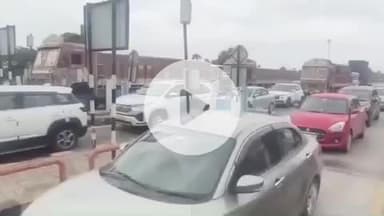 నాంపల్లి: సంక్రాంతి వేళా కొర్లపహాడు టోల్ ప్లాజా వద్ద వాహనాల రద్దీ