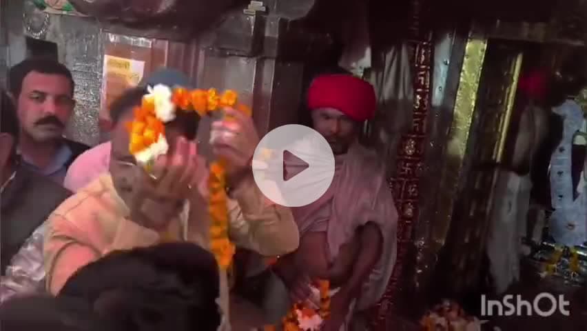 गढ़बोर: भक्ति भाव में डूबे डिप्टी सीएम: चारभुजा नाथ के दर्शन कर डॉ. बैरवा ने लिया आशीर्वाद, स्थानीय समस्याओं पर की चर्चा