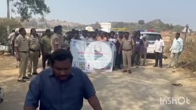 ఖాజీపేట: అయోధ్య పూర్ లో రోడ్డు భద్రత మాస ఉత్సవాల సందర్భంగా మడికొండ పోలీసుల ఆధ్వర్యంలో అవగాహన కార్యక్రమం