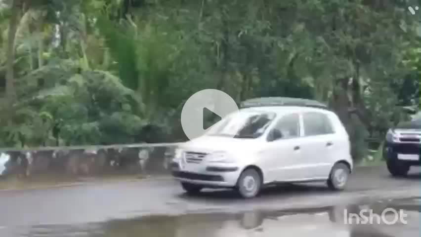 വൈക്കം: വെച്ചൂരിൽ ബസ് ബൈക്കിലിടിച്ച് യുവതിക്ക് ദാരുണാന്ത്യം