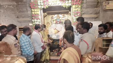 ఐనవోలు: అయినవోలు మల్లికార్జున స్వామి వారిని దర్శించుకున్న కూడా చైర్మన్  వెంకట్ రామ్ రెడ్డి