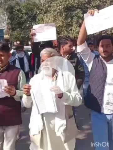 उच्चैन: चक सहना को सहना ग्राम पंचायत में यथावत रखने को लेकर दिया गया ज्ञापन