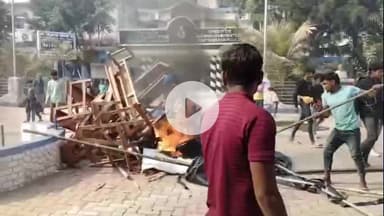 গোয়ালপোখর ২: SIR এর শুনানি নোটিশের বিরোধিতায় সরব হল সাধারণ ভোটারেরা অগ্নিগর্ভ চাকুলিয়া বিডিও অফিস চত্বর