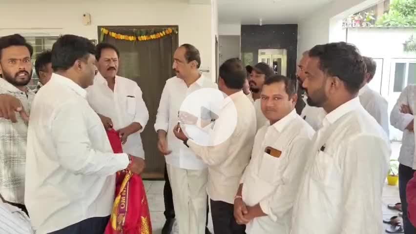 సారంగాపూర్: బీర్పూర్ శ్రీ లక్ష్మీనరసింహస్వామి దేవస్థానం బ్రహ్మోత్సవ జాతర పోస్టర్ను ఆవిష్కరించిన ఎమ్మెల్యే సంజయ్ కుమార్