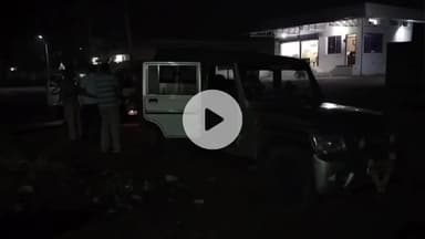 சின்ன சேலம்: சின்னசேலத்தில் இரவு நேரத்தில் திருட்டு சம்பவத்தில் ஈடுபட முயன்ற வடமாநிலத்தைச் சேர்ந்த மூவரை பிடித்து அவள் நிலையத்தில் ஒப்படைத்த பொதுமக்கள்