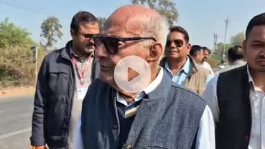 दमोह विधानसभा जयंत मलैया ने विश्वास दिलाया कि अतिशीघ्र नाले का निर्माण किया जायेगा.. अब देखना है इनका वादा कब पूरा होता है..? #damoh #दमोह