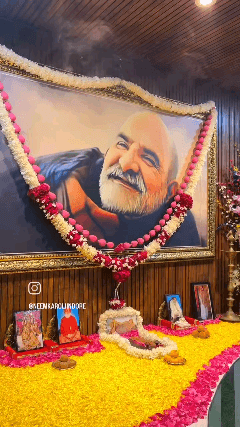 #नीमकरौरीधामइंदौर  #neemkarolimaharajji #neemkarolibabaashramtaos #neemkarolibaba❤️ #neemkarolibabaquotes #tuesday #hanumanji #hanumanchalisa #aarti #today #newpost #darshan #indorecity #indian