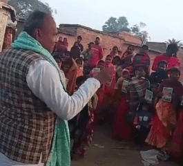 DM भोजपुर,SDM,BDO जगदीशपुर ।
    आप प्रतिदिन हरिगांव में  हो रहे विकास कार्य को देखने जा रहे हैं प्रतिदिन सोशल मीडिया पर भी डाल रहे है हरिगांव गांव की विकास गाथा।
एक दिन महादलित बस्ती हरिगांव का मुआयना करे उनका भी समस्या सुने और देखे ।