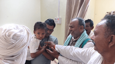 सहजौली श्री फांगू यादव के पोता और सतेंद्र सिंह के सुपुत्र के बालकटी समारोह में शामिल हो कर उनके स्वस्थ्य ,दीर्घायु होने के उज्जवल भविष्य की कामना किया ।
हमारे बहुत अच्छे शुभचिंतक,सहयोगी,समर्थक और प्रांशक हिंदुस्तान अखबार के वरिष्ठ पत्रकार