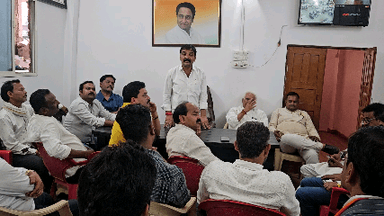 आगामी 19 अप्रैल 2025 को अखिल भारतीय कांग्रेस कमेटी के महासचिव एवं मध्य प्रदेश कांग्रेस के प्रभारी आदरणीय हरीश चौधरी जी एवं मध्य प्रदेश कांग्रेस कमेटी के अध्यक्ष आदरणीय जीतू पटवारी जी के सागर आगमन को लेकर जिला कांग्रेस  की बैठक  संपन्न