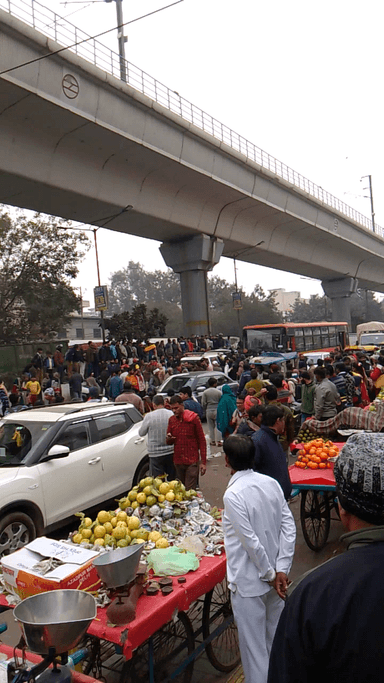 #दिल्ली के आदर्श नगर  में एक महिला को DTC BUS ने कुचल दिया गया और महिला की मौके पर ही मौत हो गई  25/01/2023