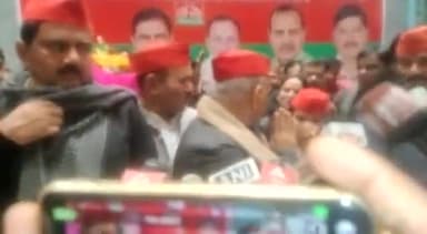 बरेली: सपा के प्रदेश अध्यक्ष नरेश उत्तम पटेल ने भाजपा पर निशाना साधते हुए कहा- BJP ने 'सबका साथ सबका विकास' के नाम पर धोखा दिया