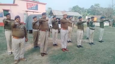 बारसोई: बारसोई प्रखंड के कचना ओपी अध्यक्ष मुकेश कुमार की अध्यक्षता में मतदाताओं को शपथ दिलाया गया