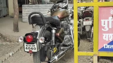 सीतामऊ: वायडी नगर थाने के सामने से पुलिस ने ध्वनि प्रदूषण एवं खतरनाक ढंग से बुलेट चलाने पर एक चालक का ₹4750 का बनाया चालान