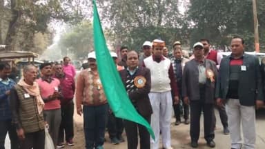 कादीपुर: 13वें राष्ट्रीय मतदाता दिवस पर विशाल रैली को हरी झंडी दिखाकर उप जिलाधिकारी कादीपुर ने किया रवाना