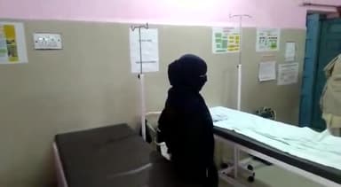 शामली: शहर के विजय चौक पर मजदूरी के लिए पैदल जा रही मां-बेटी के साथ हुई छेड़छाड़, विरोध करने पर युवक ने की मारपीट