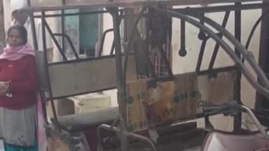 करनाल: शिवाजी कॉलोनी में रात के समय अज्ञात चोरों ने ई रिक्शा की बैटरी की चोरी, ई रिक्शा के मालिक ने पुलिस में आज दी शिकायत