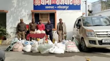 गोरखपुर: TP नगर चौकी इंचार्ज कुंवर गौरव सिंह ने अवैध कच्ची शराब का करोबार करने वाले दो अभियुक्तों को अमरूद मंडी से किया गिरफ्तार