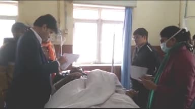 दौसा: तीतरवाड़ा गांव में फूड पॉइजनिंग के शिकार हुए कई ग्रामीण पहुंचे जिला चिकित्सालय दौसा, चिकित्सा विभाग की स्पेशल टीम पहुंची