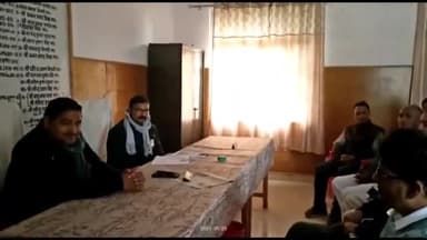 सुल्तानपुर: जयसिंहपुर तहसील परिसर में बार व बेंच एसोसिएशन की बैठक हुई संपन्न