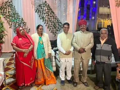 आज भवानी मंडी शहर पहुंच कर श्री जगदीश जी सोनी के लड़के के शादी समारोह में भाग लिया