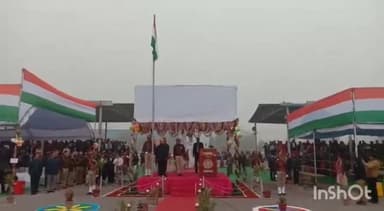 ग्वालियर गिर्द: SAF ग्राउंड में ऊर्जा मंत्री प्रद्युम्न सिंह तोमर ने गणतंत्र दिवस पर किया ध्वजारोहण