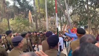 करपी: करपी प्रखंड कार्यालय में प्रमुख संगीता देवी ने समारोह पूर्वक झंडोत्तोलन किया ,बीडीओ उपस्थित रहे