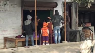 बलरामपुर: चौधरीडीह के पास अनियंत्रित होकर सड़क पर बाइक के गिरने से बाइक सवार महिला हुई घायल