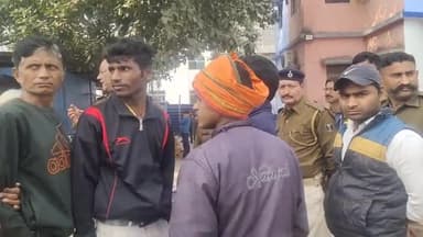 आरा: जीरोमाइल पेट्रोल पंप के पास अज्ञात वाहन की चपेट में आने से स्कूटी सवार युवक की हुई मौत व एक अन्य जख्मी