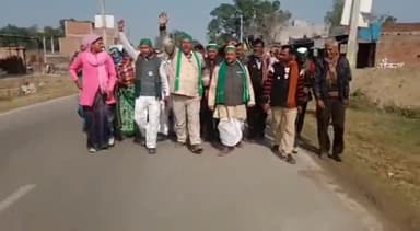 कैसरगंज: कैसरगंज तहसील क्षेत्र के किसानों ने निकाली गणतंत्र दिवस के पर्व पर यात्रा काफी संख्या में किसान रहे मौजूद