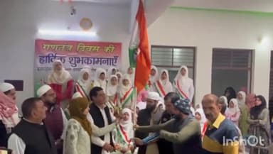 मुज़फ्फरनगर: मदरसा इदारतुस्सालिहात अल इस्लामी एवं अम्बा विहार गुलशन पार्क में हर्षोल्लास के साथ मनाया गया गणतंत्र दिवस