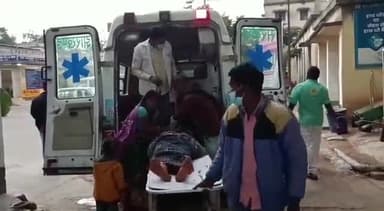 देवघर: जारा गांव निवासी एक महिला व दो पुरुष पावर हाउस के समीप बाइक से गिरकर हुए घायल, दो का सदर अस्पताल में इलाज जारी