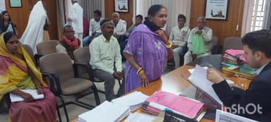 जहानाबाद: 89 परिवादो का जिला पदाधिकारी ने अपने कार्यालय प्रकोष्ठ में किया सुनवाई