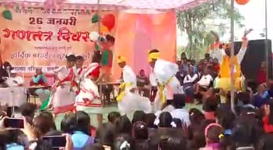 प्रजातंत्र में सबसे बड़ा पद एक नागरिक का होता हैं,
और अभिव्यक्ति की आजादी सभी अधिकारों की जननी है।