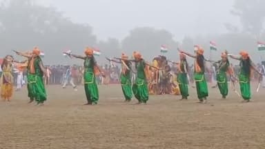 टीकमगढ़ 26जनवरी पर पुलिस लाइन मैदान पर स्कूली बच्चों ने सांस्कृतिक कार्यक्रम की शानदार प्रस्तुति दी