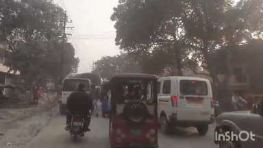 बलरामपुर: भगवती गंज मार्ग स्वराज एजेंसी के पास लगा ट्रैफिक जाम, यातायात पुलिस ने खुलवाया