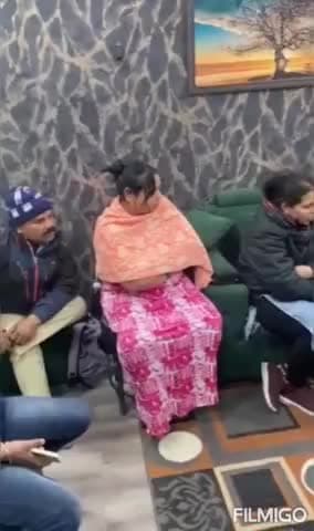 करनाहेड़ा जिला‌ बारां की सरपंच निर्मला मेघवाल व उसका दलाल पति‌ रामप्रसाद मेघवाल 8 हजार की रिश्वत लेते गिरफ्तार।