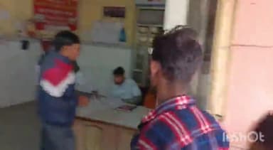 एटा: कोतवाली नगर पुलिस ने रेवाड़ी मोहल्ला के रहने वाले वारंटी को किया गिरफ्तार