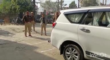 एटा: एटा एसएसपी उदय शंकर सिंह आगरा रोड स्थित महिला थाने का किया वार्षिक निरीक्षण, एसएसपी ने पुलिसकर्मियों को दिए दिशा-निर्देश