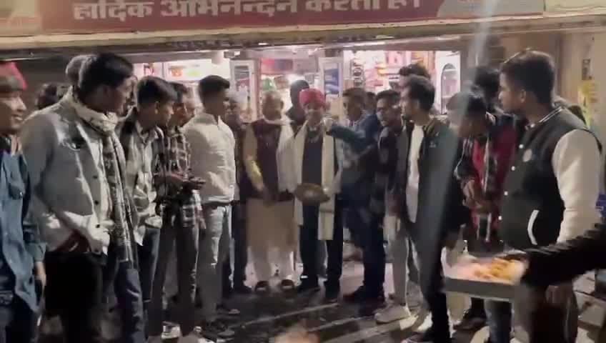 मेरे जन्मदिन को ऐतिहासिक यादगार बनाने के लिए सभी शुभचिंतकों संगठनों टीमों का हृदय से आभार
आपका आशीर्वाद,स्नेह,प्यार मेरी पूंजी शक्ति भक्ति ऊर्जा है हृदय से पुनः आभार

#DrDurgaShankarSaini