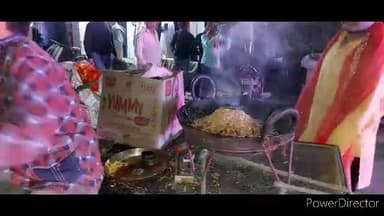 बेगूसराय: चट्टी रोड पर मां सरस्वती की विदाई में भक्तों की उमड़ी भीड़