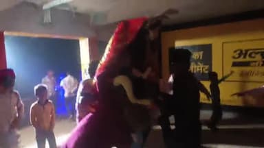 डुमरांव: अनुमंडल के विभिन्न इलाकों में हुआ सरस्वती प्रतिमा विसर्जन, डुमरांव ASP ने दिए थे सख्त निर्देश